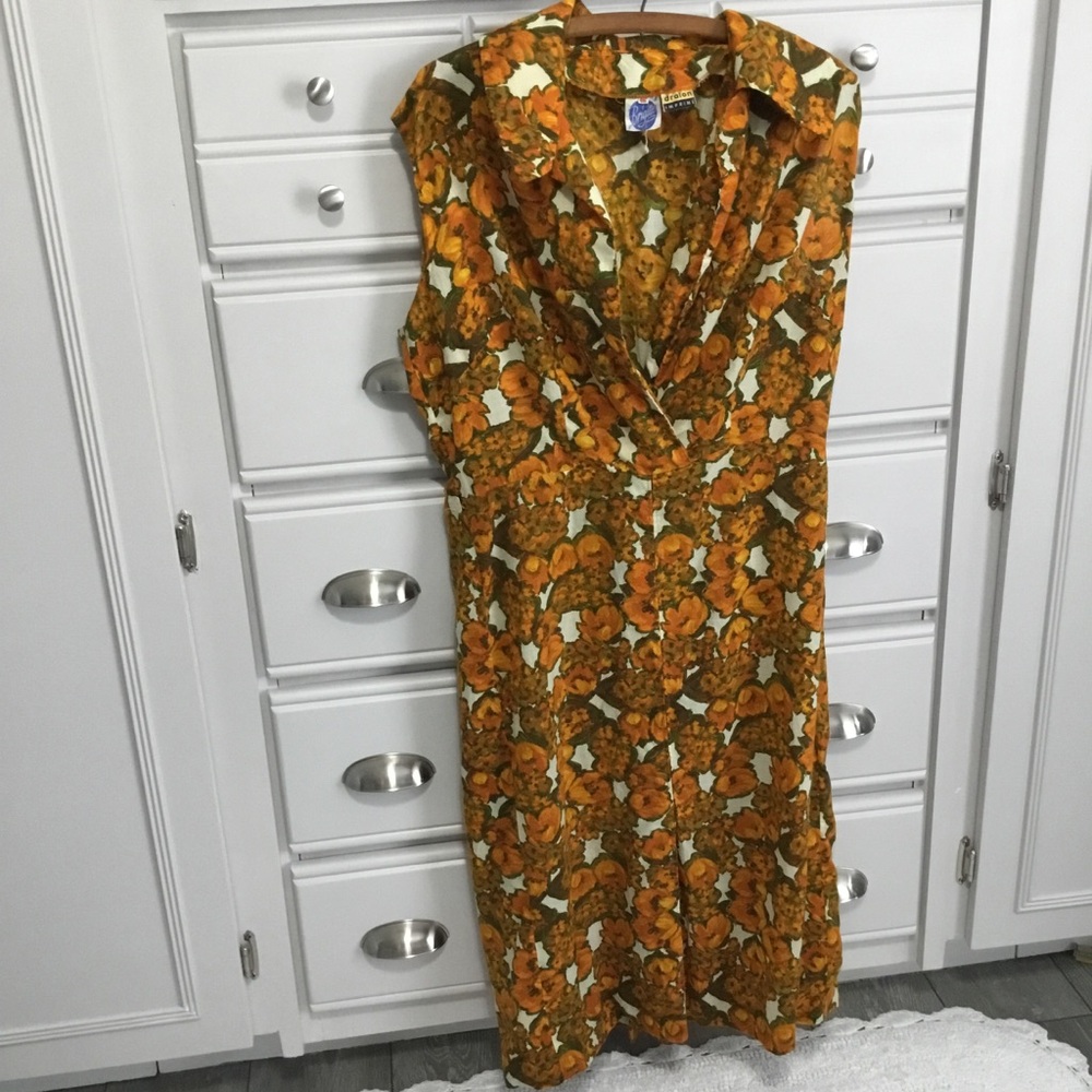 Vintage 1960s Brigitte Orange Floral Sleeveless Dress - Picture 2 of 13